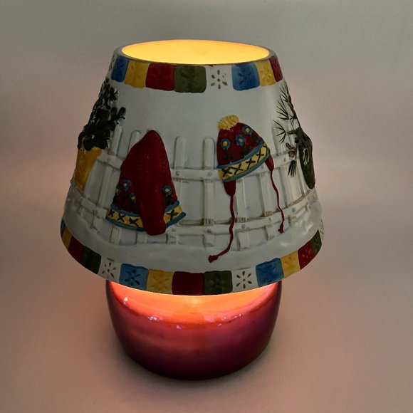 Christmas Winter Holiday Yankee Candle Lamp Shade Topper Multicolor Collectible - Picture 1 of 12